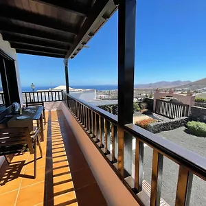 Casitas Rusticas , La Asomada (Lanzarote) Spanje