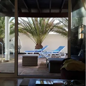 Lena Playa Blanca (Lanzarote)